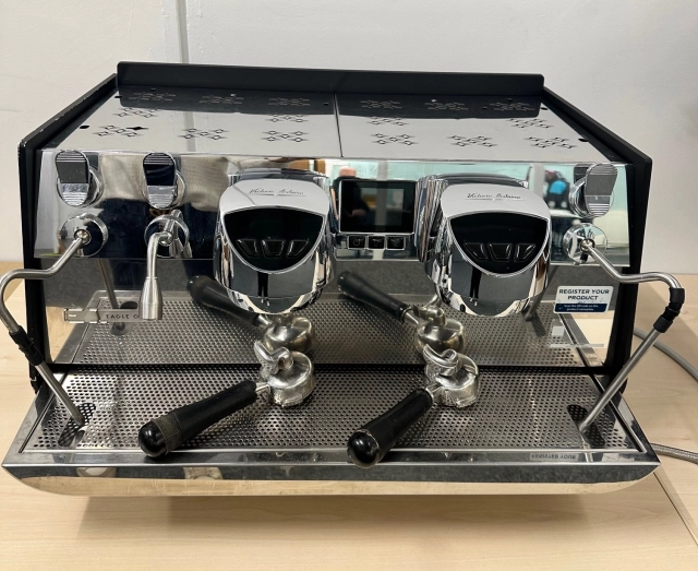 Victoria Arduino Eagle One - 2 group machine - Priced for quick sale