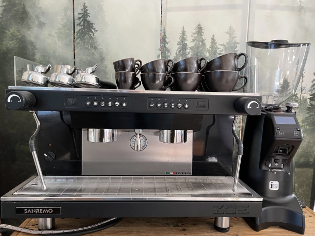 Sanremo Zoe Vision with grinder and coffee cups bundle