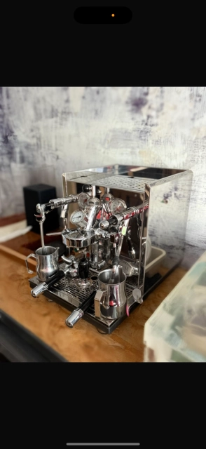The ECM Synchronika PID with Flow Control Semi-Automatic Espresso Machine in Stainless Steel is a high-quality espresso machine designed by ECM. It is specifically designed to make delicious and consistent espressos, with the added convenience of semi-aut