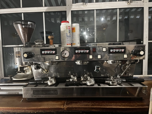 La Marzocco Linea 3 Group Espresso Coffee Machine with Mazzer Grinder