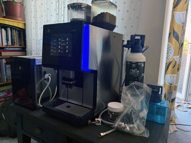 WMF 5000 S High Performance Coffee Machine with Three Bean Hoppers + WMF Milk Cooler 6.5 litres