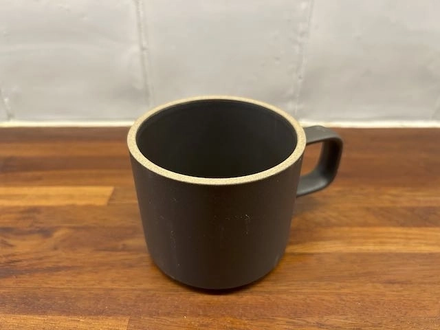 Hasami Porcelain HP019 Black Mug 325 ml