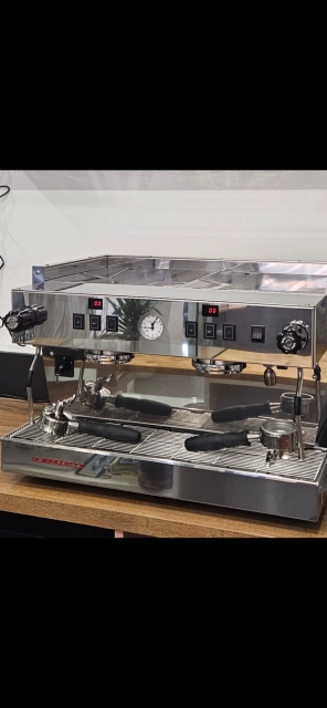 La Marzocco Linea Classic S AV - 2 Group