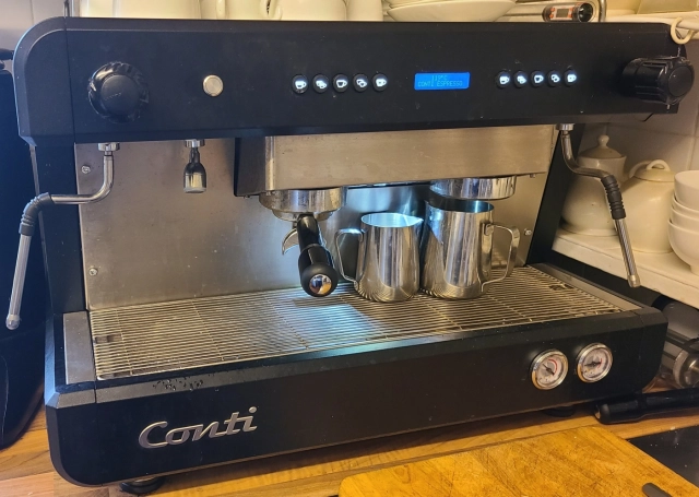 Conti CC202 Immaculate with very little use